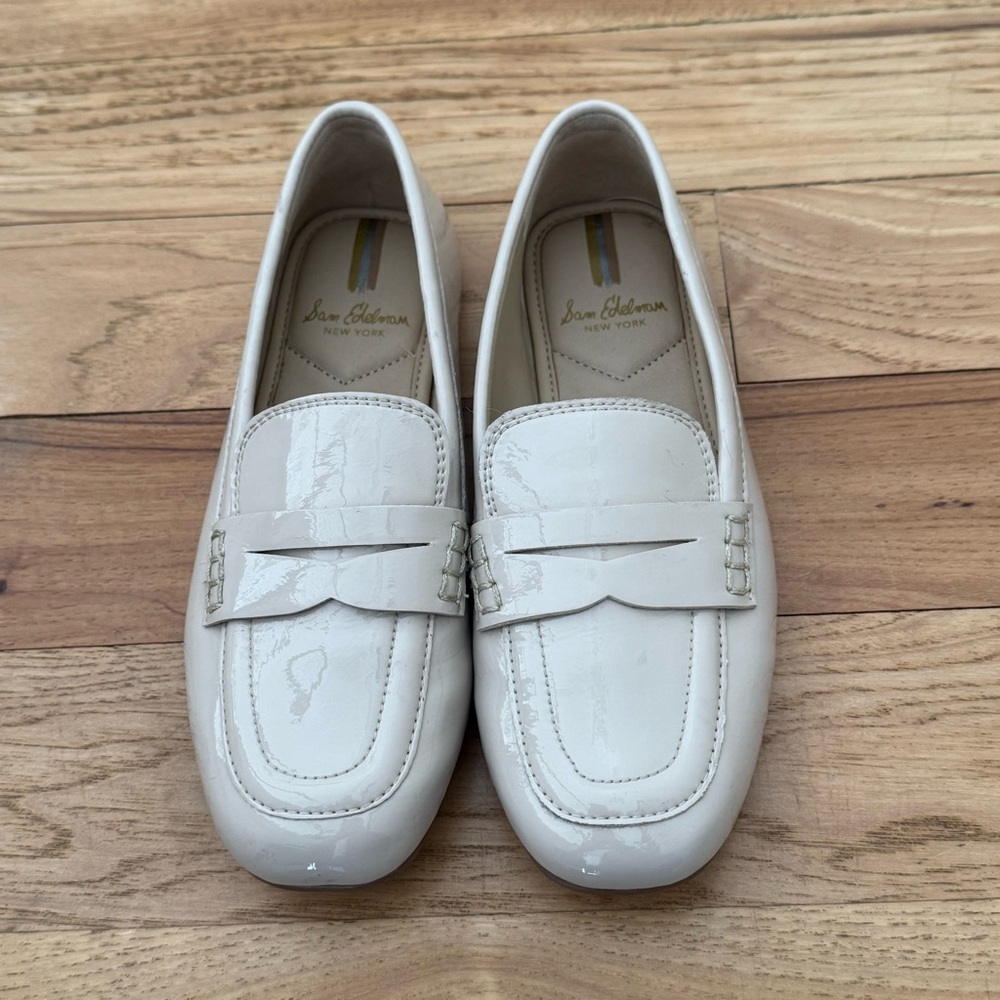 ✨New✨ Sam Edelman patent faux leather Tucker Loafer in cream Sz Women’s US 5.5